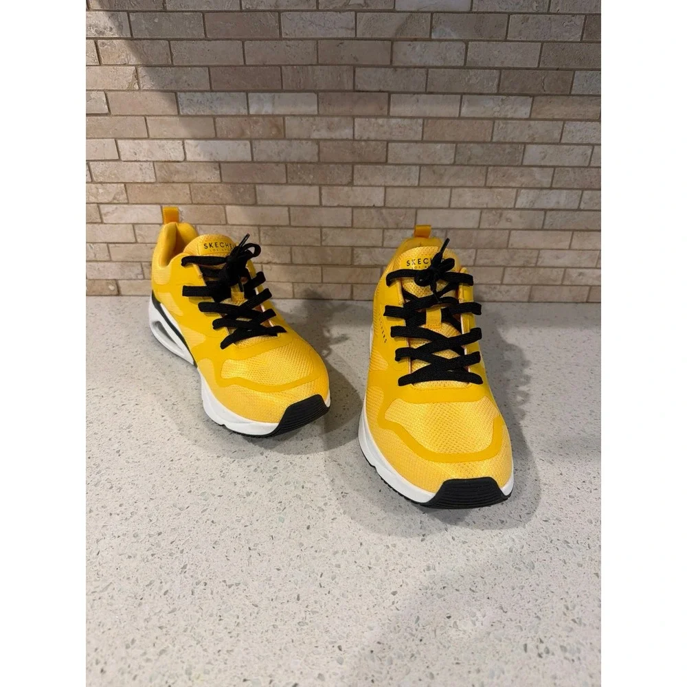 Skechers Air Cushion Sneakers Yellow Black Athletic Running Shoes men's 10.5